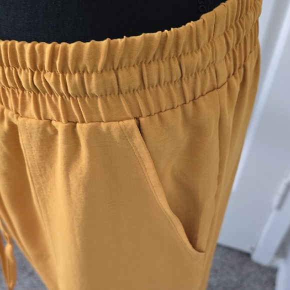 NYC Mustard Yellow Pantsuit - Picture 5 of 6